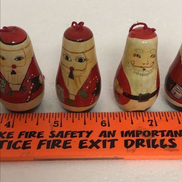 Set of six vintage wooden Santa Claus ornaments - Picture 3 of 4